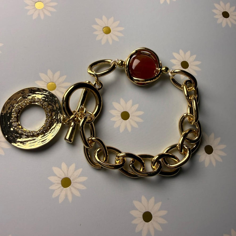 Elegant Gold Chain Bracelet with Red Accent